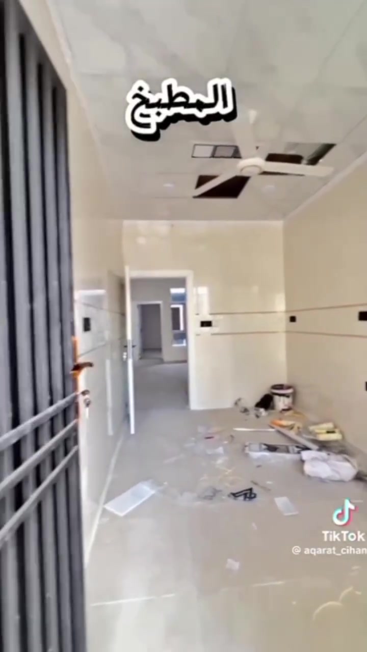دار للبيع في دهوك دوميز قاطع مرور الأول 125 متر طابق واحد غرفتين نوم وصاله كبيره واستقبال مطبخ مشتملات سعر 5 دفاتر مجال تفاصيل أكثر خاص او اتصل ***********
