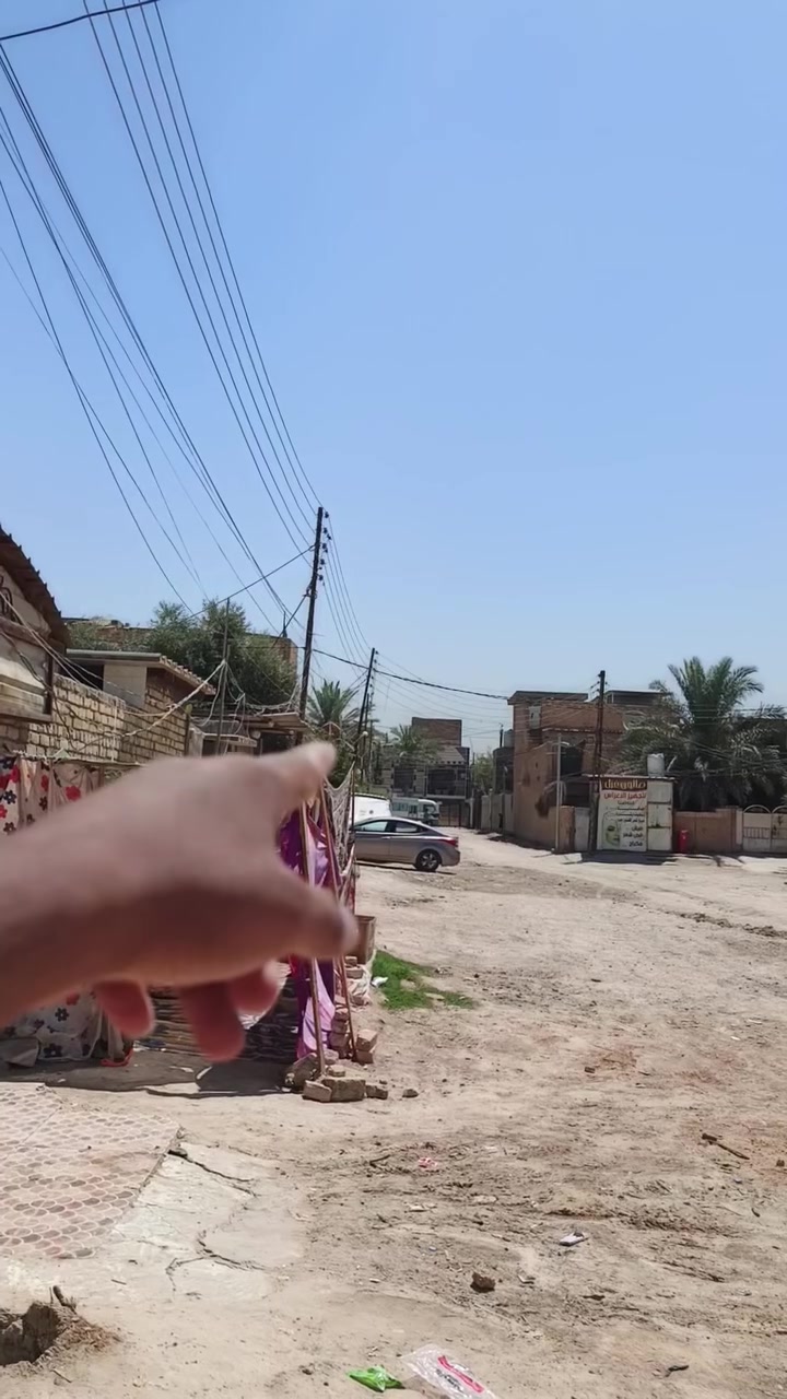 السلام عليكم بيت للبيع المكان حله حي العسكري شارع80 المساحه 125cm الشراي يتصل👇
***********
