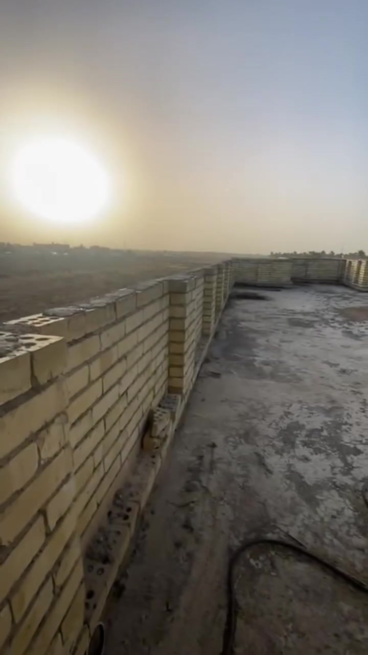 مكلف بلنشر
نضرا للوعود الكاذبه
السلام عليكم  بيت طابو زراعي سند 25 مساحته 1200متر يحتوي على بيت وحديقه تفاصيل البيت بناء البيت 2021 البناء كله طابوق  يتكون من طابقين الطابق الاول غرفتين نوم وصاله كبيره ومطبخ حار وطبخ بارد وحمام والطابق الثاني غرفتين نوم وصاله كبيره وحمام  البيت مساحته تقريبا 300متر والباقي حديقه وبيها مضيف هيكل مبني بلوك وحمامات خارجيه بعدهن مكاملات ومحلات اثنين هيكل الموقع السريدات القديمه المربع الثالث  يكون البزل الكبير خلفه البيت للاستفسار اكثر اتصل على الرقم  *********** السعر 240 مليون وبيه مجال
