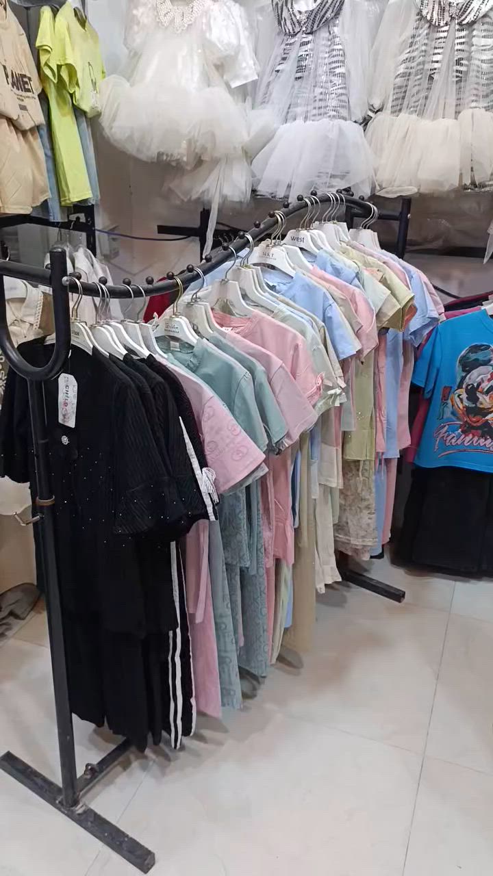 تخفيضااااات بلااااش 😍😍😍 
اتراك بناتي خامه اوربيه درجه اولى 👍👍👍 
قياسات من 6 سنه الى 12 سنه 
سعر القطعه 7 الف سعر 3 قطع 20 الف فقط 😀😀😀 
العنوان ديالى المقدادية حي المعلمين شارع المخضر مجمع العزاوي 
توجد خدمه توصيل 🚙🚙🚙


**إذا كنت صاحب هذا الإعلان وتريد حذفه لأي سبب، رجاءا أرسل رسالة إلى الدعم الفني**