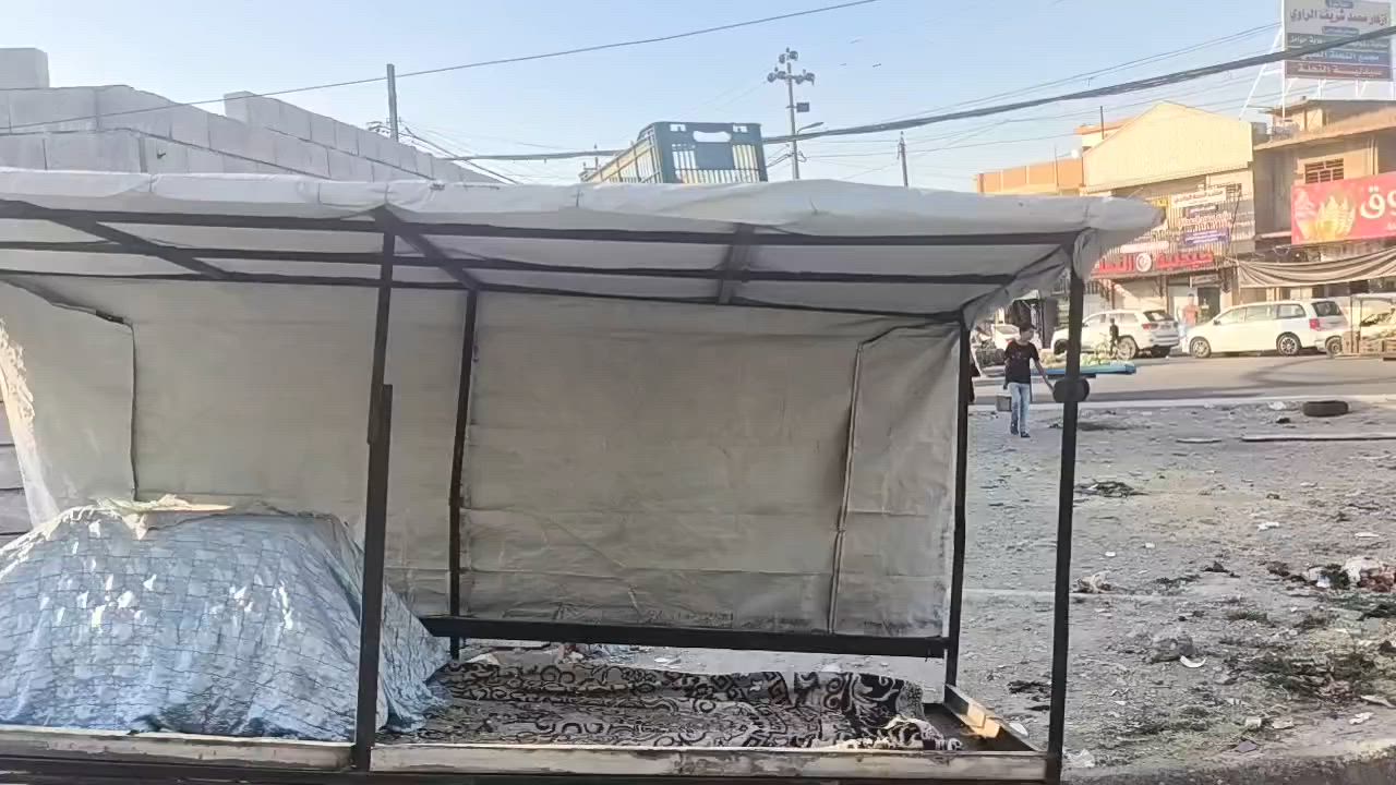 عربانه للبيع درجه والى شرط اتحمل طن 
ماتصرف عليه ربع كامله مكمله العنوان دوره الزنجلي 
رقم الهاتف ***********
