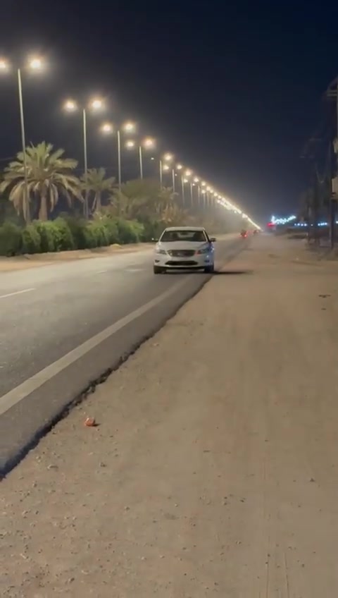 السلام عليكم اخوان ورحمه الله
بسم الله
 (ford toures-nive)

فورد تورس 2011 خليجي المرغوب ليمتد وكاله نيفا كفاله عامه من الضربه والشخط
 عدا قطعتين دبل كود شرط بدون ضربه على السونار 

رقم اربيل انكليزي بأسمي شخصياً 
كير مكينه تبريد حداديه تاير كفاله من كلشي برغي ما مفتوح 
مواصفات الليمتد معروفه 
مكينه 6V (٣٥٠٠)
تبريد قطعتين 
زينون ثلجي
داخل فورميكا  بيجي مطعم صاج 
اضائه مخفيه سبع الوان 
اناره ترحيب بالمري 
كشنات الكل كهرباء ومساج خزن ميموري
كامرا حساسات بلادي 
سياره عليها ادامه يم مركز خدمات فورد باتري جديد اصلي وفيت بم نوزلات وبلكات وتخم تاير جديد 
سياره شغل واطلع للسعوديه 
اخوان السعر 120 ورقه بيها مجال بسيط 
اليعجبه ع راسي يرفع المنشور بكلمه والمايعجبه انشاء الله تلكه اغاتها جوه نعالك 
اسف على الاطاله 

مكان بابل الهاشمية /***********
