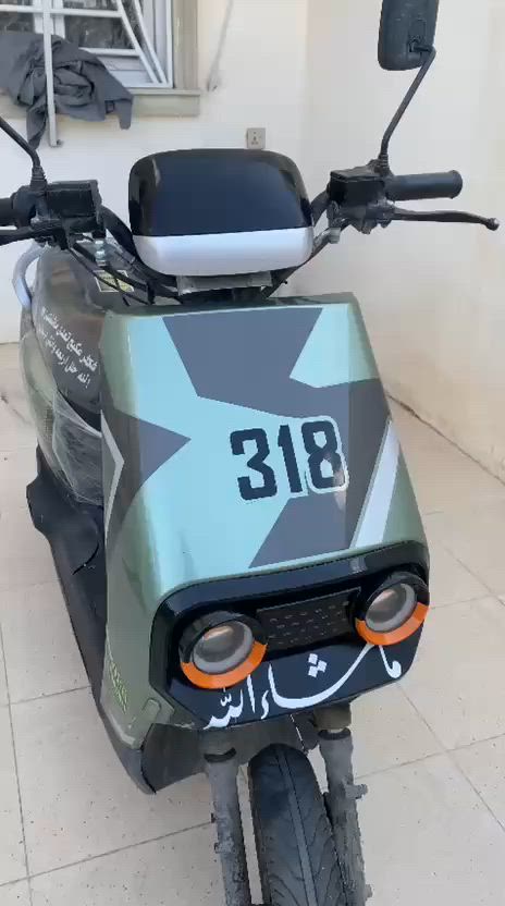 قيم ب ما يرضي الله 

ماطور 318 

6باتري 

نضام R رجوع الى الخلف 

4سرعات 

نضيف ماعدا كسر كدام عينكم بلفديو مماثر ع ايشي  

يمشيك ٦٠كيلو بلشحنة الوحده

سويج وبصمه (بصمات ثنين)

مابي اي عيب قيم بما يرضي الله عجبني سعرك ابيعك


**إذا كنت صاحب هذا الإعلان وتريد حذفه لأي سبب، رجاءا أرسل رسالة إلى الدعم الفني**