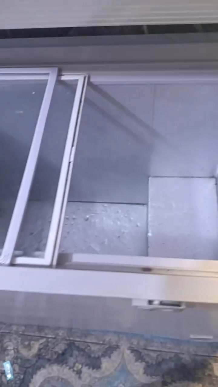 السلام عليكم 

غراض مستخدمة للبيع 
مدينة الصدر   للتواصل ***********
