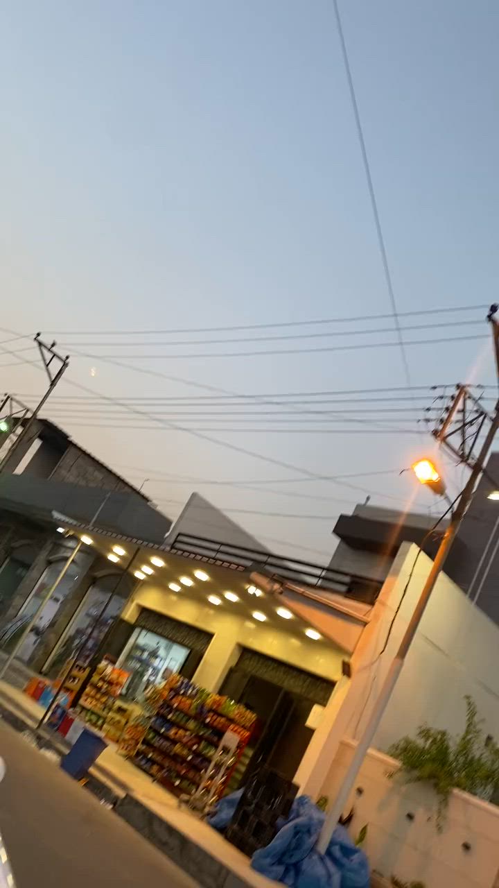 السلام عليكم كوكو ٢٠١٣ سياره بلا صبغ سياره مكينه شرط سياره شرط التحويل 
***********
