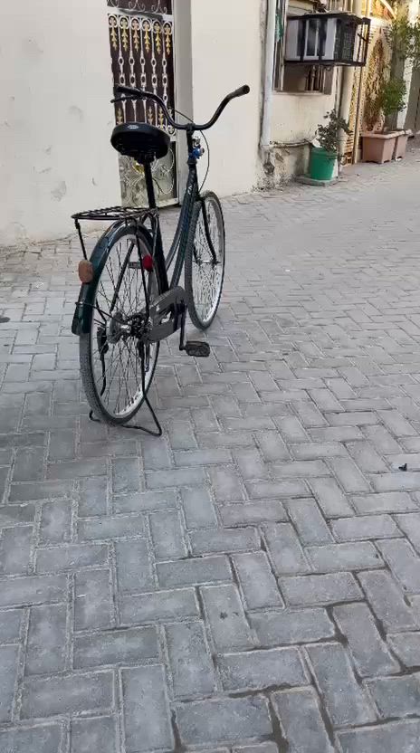 بايسكل بناتي باله نظافته ٩٠ / من١٠٠
السعر ١٢٠ الف بغداد مدينة الصدر  هاتف***********
