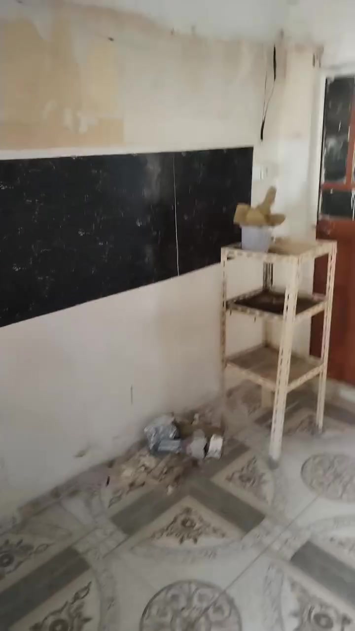 دار ليجار ميت متر غرفتين وهول ومطبخ بشركت طارق وره جامع الراشدين يجاره ميتين الف ***********
