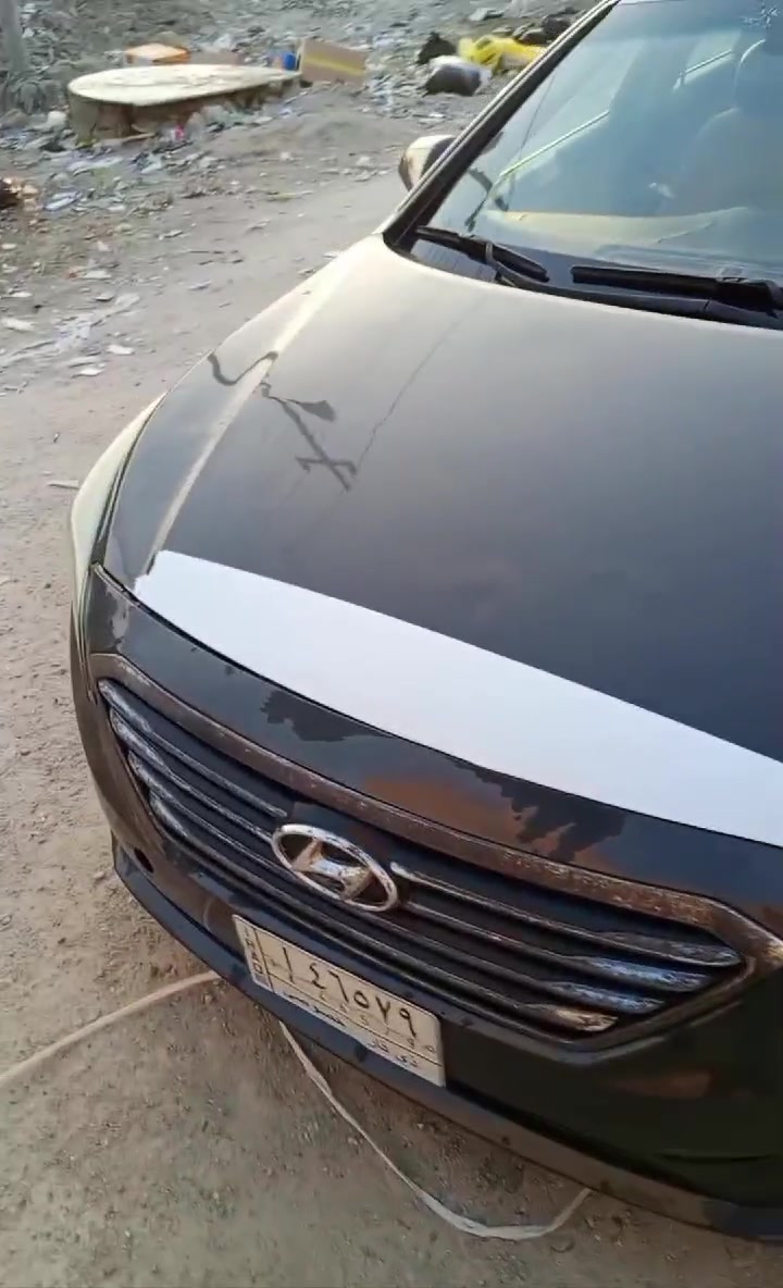 سلام عليكم
سوناتا البيع
موديل 2015
وارد امريكي حادثها جاملغ
تايرات جديده 
 وشويه من البنيد
الحداديه جديده 
مواصفات نص فول
مكينه جديده وناعمه سياره بيها ملاحضات بصيطه يعني ترتيبات خارجيه  سعر خاص
رقم الاستفسار  ***********
رقم الواتساب ***********