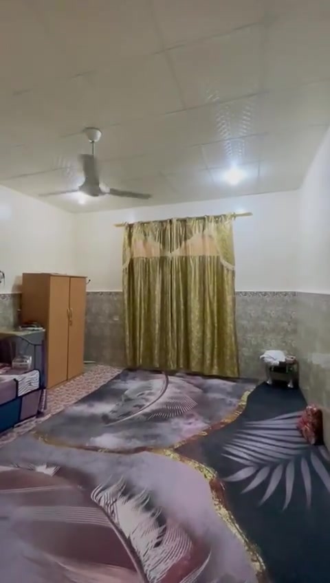 السلام عليكم بيت في الأمن الداخلي دور الضباط 300 متر للبيع
مقابل اعدادية زينب
يتكون من طارمة وحديقة ومطبخ وغرفتين وديوان
والطابق الثاني غرفة كبيرة وحمامات
المنطقة غنية عن التعريف مكان ممتاز جميع الخدمات متوفرة بيه
للاستفسار  ***********
