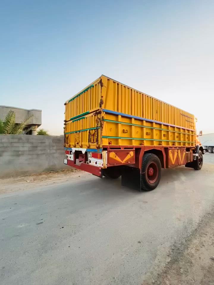 سلام عليكم البيع اقجم المكان ديالئ رقم التفاصيل ***********
