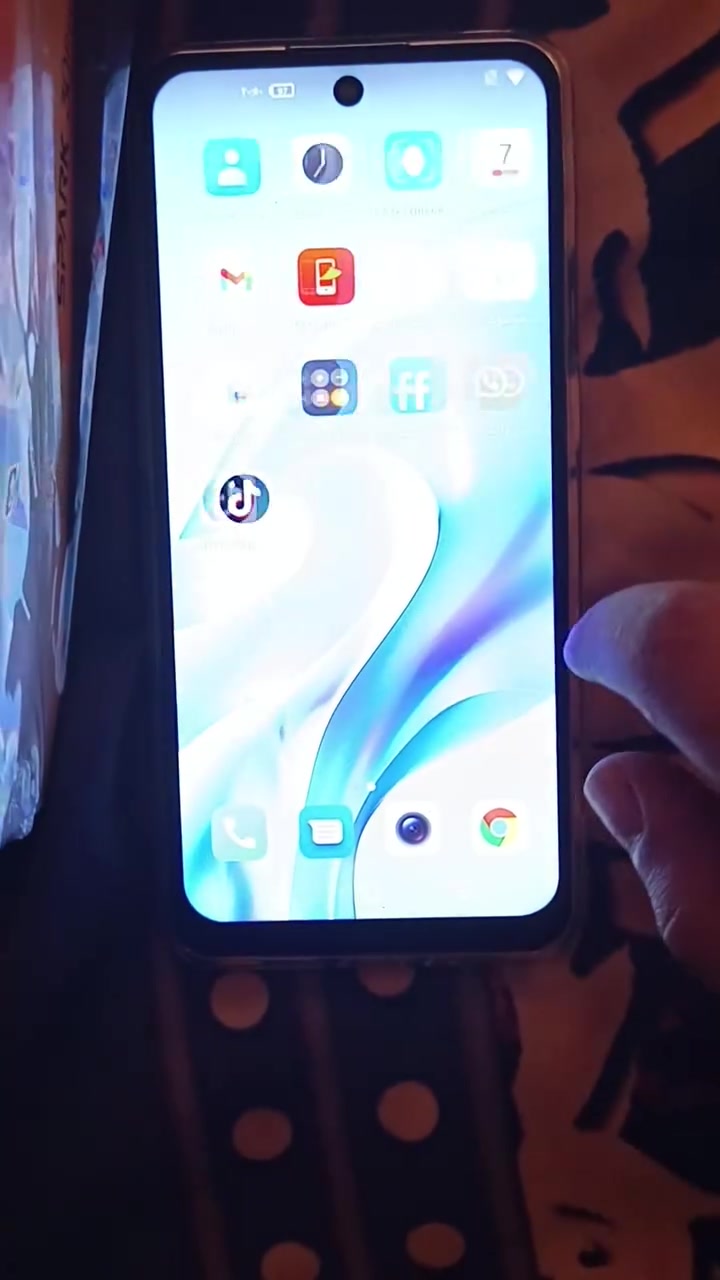 للبيع Tecno Spark 30 Pro (جديد ومختوم)
ذاكرة 512GB
رام 24GB (مع الرام الممتد)
شاشة 6.78" AMOLED 120Hz
كاميرا 108MP
بطارية 5000mAh مع شحن سريع 33W
بصمة تحت الشاشة
سماعات ستيريو
تحكم بالأجهزة بالأشعة تحت الحمراء (IR)
الجهاز جديد، غير مفتوح، مع الكفالة. سعر١٢٥وبي مجال 
العنوان الدورة المهدية الثالثة***********
