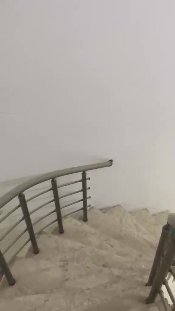 🏡 للإيجار | بيت استثمار فاخر

📍 العلام – حي العمداء

🔹 المساحة: 200 م²
🔹 بيت استثمار كامل
🔹 3 طوابق
🔹 موقع تجاري مميز
🔹 واجهة فخمة
🔹 جدران وأرضيات مرمر فاخر
🔹 حديقة واسعة
🔹 كراج سيارة
🔹 جميع الخدمات متوفرة

💰 بدل الإيجار: ١,٥٠٠,٠٠٠ دينار عراقي شهريًا (مليون ونصف)

📞 للاستفسار والمعاينة:
مكتب الأخوين للعقار
أبو هذال
***********
