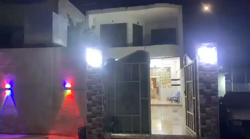 بيت البيع المساحه 180متر قطعه ومقاطه ماشي معمله تمليك بي قريب ستادمفيد ***********
