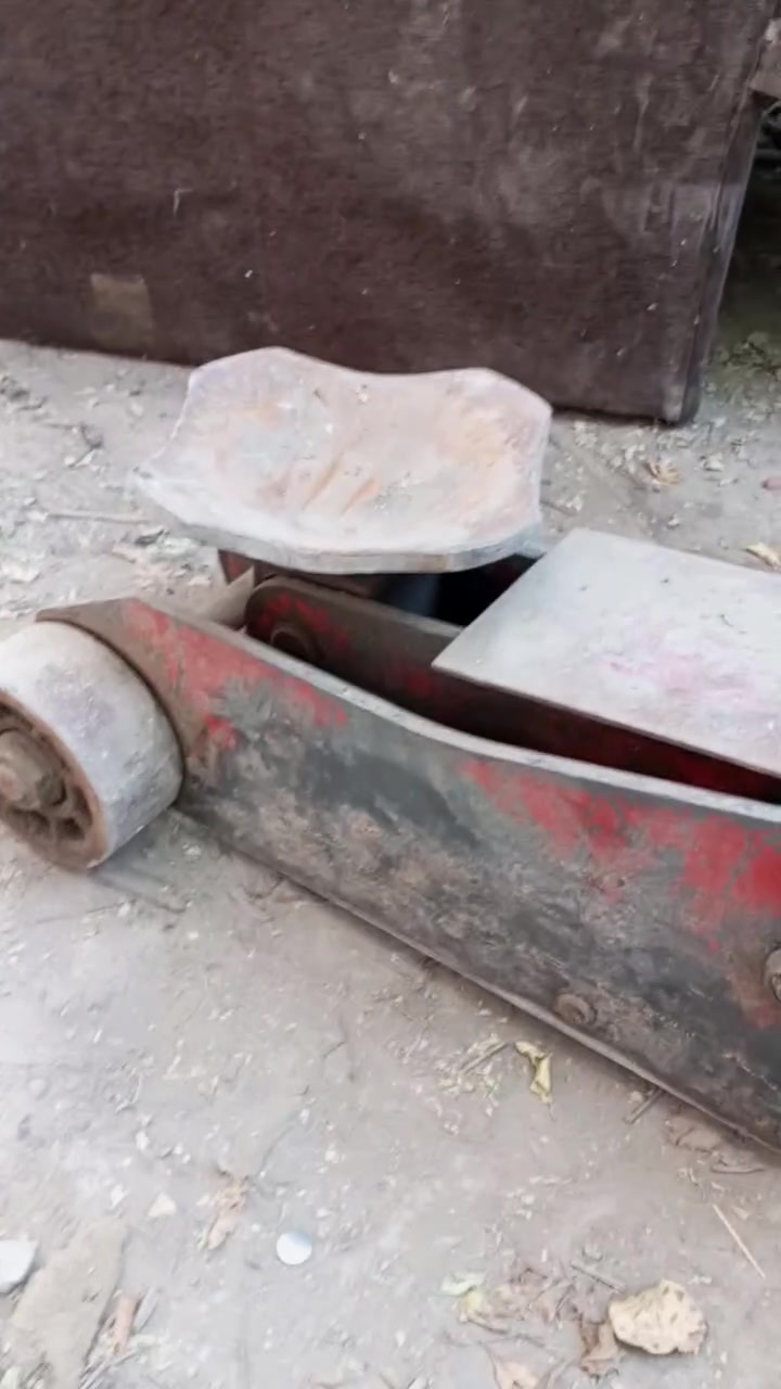 جك 10 طن نظيف للبيع مكانه بغداد الجديدة السعر 150 الف
التواصل على الرقم ***********

