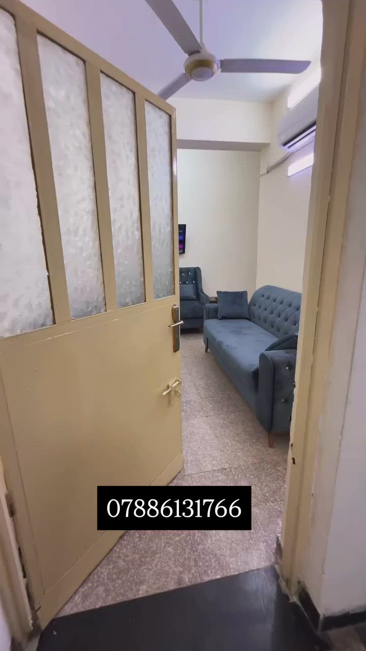 الموقع شارع فلسطين يتوفر ايجار اسبوعي وشهري ***********
