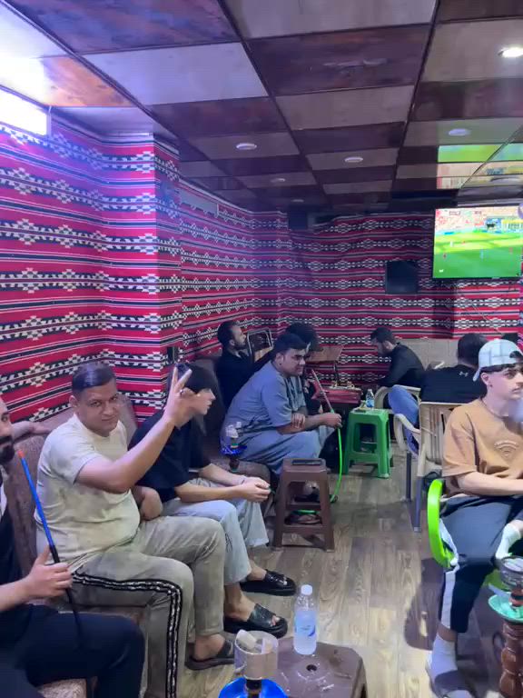 كوفي للبيع  سعر ٦ مليون مع الايجار واصل لسنه ٢٠٢٧/١/١
مع مواده من نراكيل  وشاشات وسبلت 
الكوفي شغال وجاهز  ١٠٠/١٠٠
موقع ركن شارع المدينه
ايجاره السنوي ٢ مليون 
قمة الشغل بفترة الاربعينيه يصير بي لود 
سبب البيع فصخ شراكه

الاستفسار ***********
