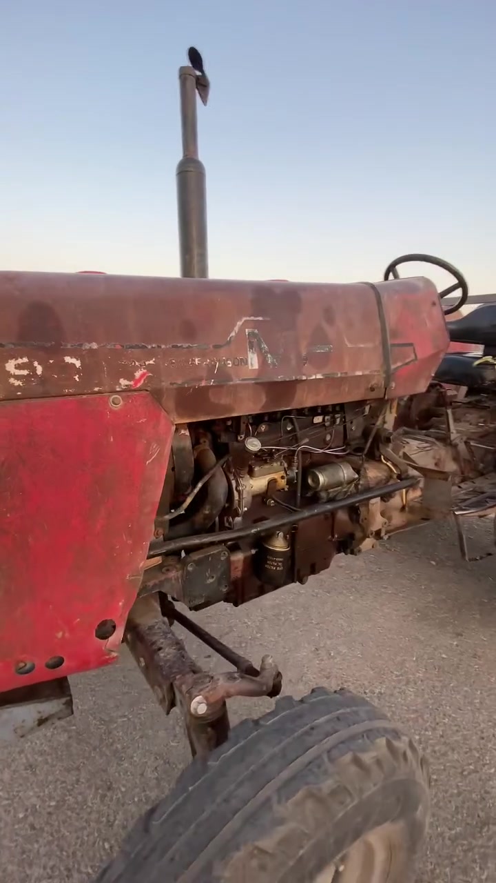 بۆ فرۆشتن تراکتۆر ئینگلیزی 290 بۆ فرۆشتن گیر و مەکینەی بەشەرت  هەموو گیانی بەشەرت شوین چەمچەمال 
***********  ***********
