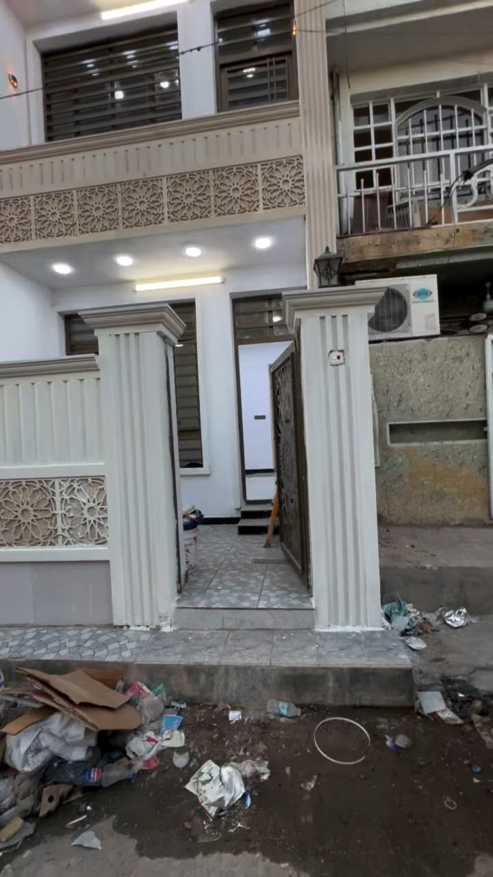 للبيع منزل
بناء حديث 2026 بأعلى جودة جاهز للسكن

📍الموقع البياع حي التراث قريب ع شارع (٦٠) وع الشارع العام مربع هادئ 

✅المساحة——53 م²

 

✅الواجهة—— 5 وربع  م

✅النزال——10 م

🔑طابقين

يحتوي على مدخل

🔻الطابق الاول 

 🔑(استقبال +صحيات + مطبخ )

🔻الطابق الثاني

🔑(غرفتين نوم +صحيات )

🔻الطابق الثالث 

🔑(بيتونه +سطحين)

للاستفسار الاتصال او (واتساب)

✔️(***********)
