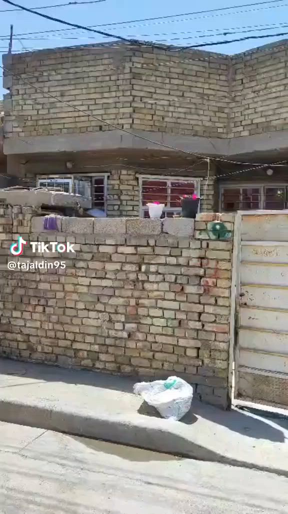 بيت للبيع زراعي
حي النصر الثانية  مجاور مدارس امل الاجيال الاهلية 
مساحة ١٢٠م يتكون من استقبال ومطبخ وصالة وغرفة نوم وصحيات
 البناء طابوق متوفرة كافة الخدمات ماء تبليط مجاري
الدربونة مقابل بيت ابو عدي رئيس  المجلس البلدي سابقا

للاستفسار ***********
