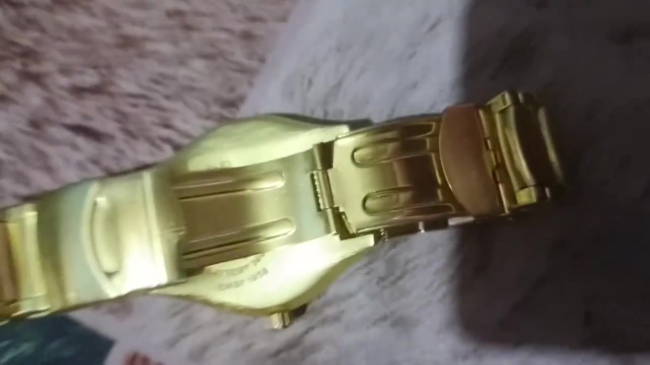 السلام عليكم الساعه سويسريه الاصليه القديمه اللي يحب يتواصل وياي ويشوفها يبحث عنها وبالنسبه لكم السعر خاصخاص للبيع مكاني بصره***********‬‏
