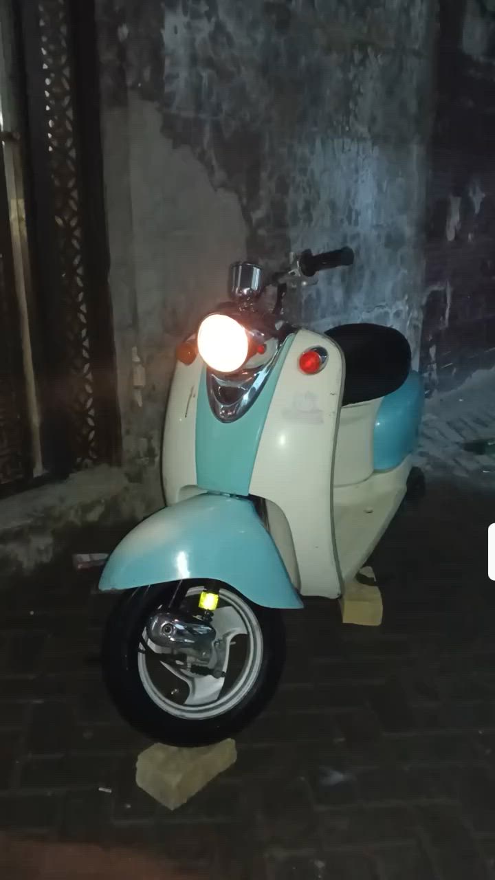 نوعيت الدراجه كلاسك نوعيه نثيه كفاله عامه مكينه ما مفتوحه سرعه دراجه 60 دراجه مال رمبه
سعر الدراجه 550 وبيه مجال عنوان المكان بغداد مدينه الصدر، 
رقم الهاتفـ؛ ***********

