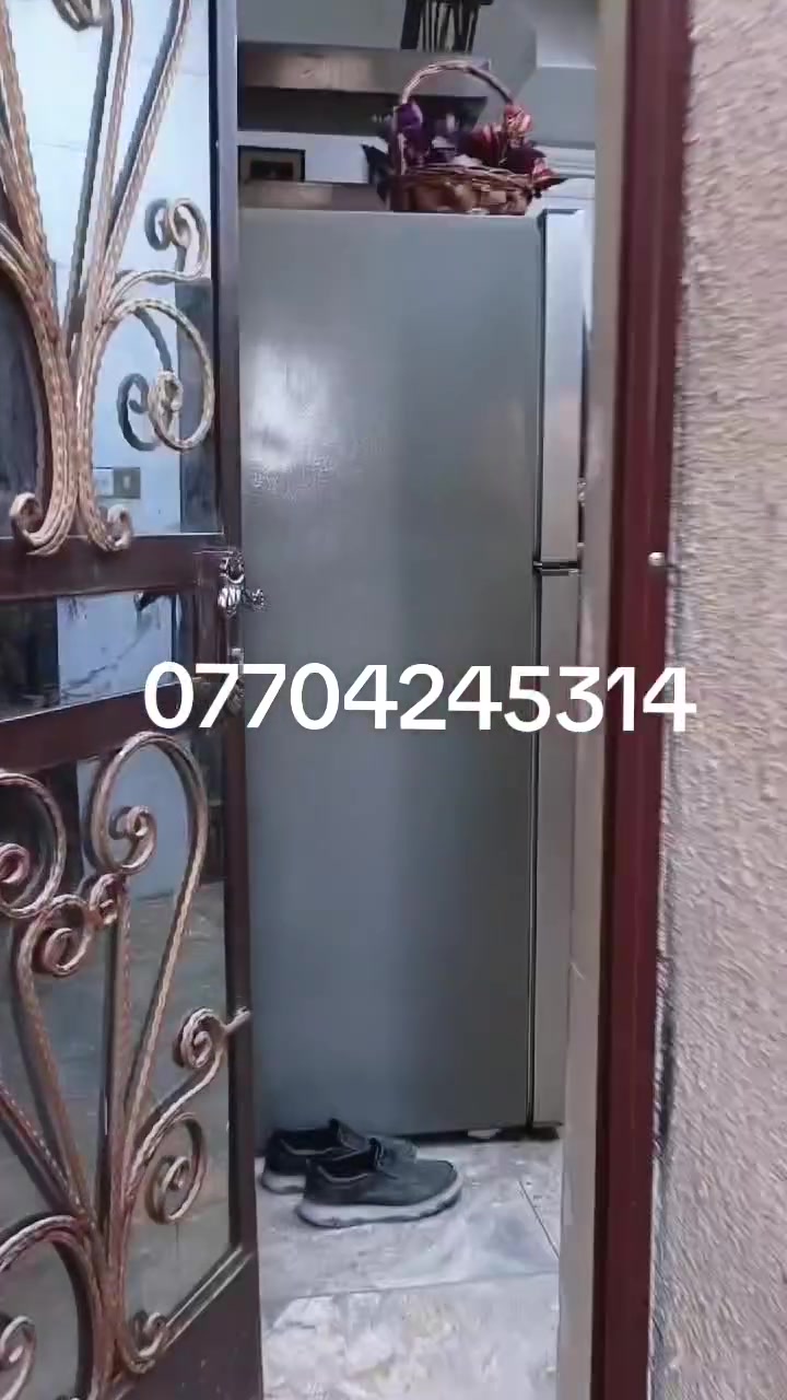 السلام عليكم 
🏡 للبيع – دار سكنية (طابو ملك صرف) 🏡

✨ المساحة: 100 م
طابقين 

📐 الواجهة: 5 م

📏  (النزال): 20 م

🔹 يتكون من:

🛏️ 3 غرف نوم

🚪 مدخلين

صحيات 

صاله
مخزن
سنة البناء 2017 بناء نضيف جدا 

🛣️ بيت زنجيل ع شارعين عريضات 

📍 الموقع: الدورة – شارع 60 

📞 للاستفسار والمشاهدة: يرجى التواصل على واتساب  أو عبر رقم الهاتف ***********
