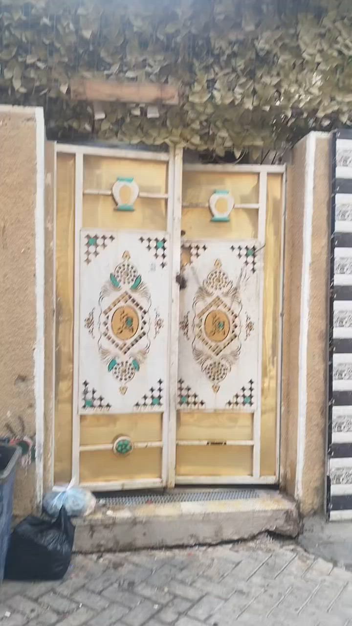 نص قطعه اماميه للبيع مساحه 72متر قطاع 27 مراجعة على الخاص ***********
