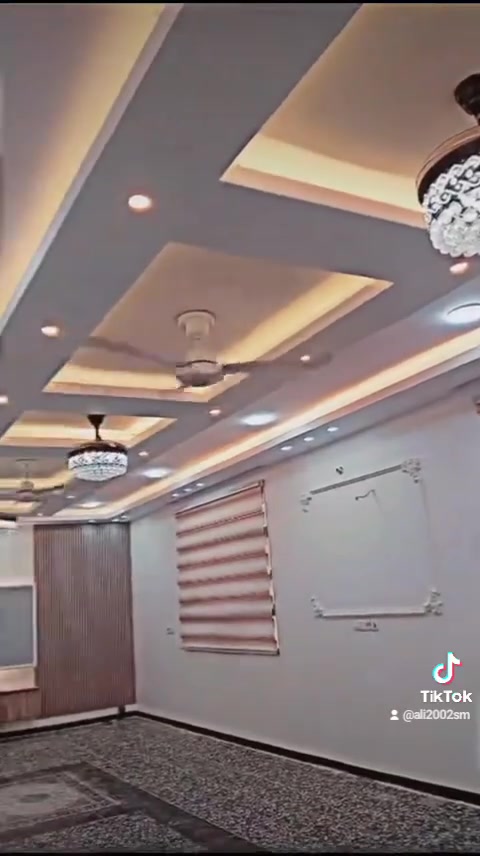 من رخصت الادمن
السلام عليكم اني كهربائي 
فني من بغداد متفرغ حاليا
الكافه انواع الكهربايت والسيطره 
التواصل ***********
