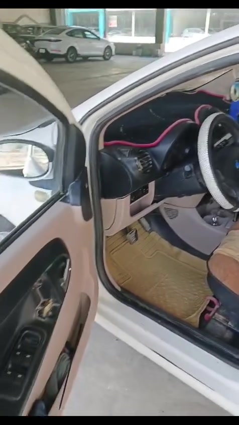 السلام عليكم بانده موديل 13 رقم نكليزي بغداد مشروع وطني مكفوله من لضربه ولحدث ولصبخ مكينه وكير وحداديه خير من الله نقصه فقط تبريد بيع مستعجل مكاني حله بابل قرب العلويه شريفه الاستفسار 
***********
