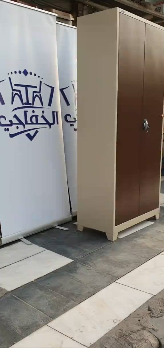 لوكرات باحجام مختلفة البيع جملة ومفرد  التوصيل لبغداد والمحافظات  ✳️تتوفر لدينا خدمة الشد مجانا لمحافظة بغداد ✳️يتوفر لدينا كادر يساعدكم بالشد من خلال الواتساب مكالمات ورسائل للمحافظات العنوان / كرادة خارج _ مجاور شركة TCL _  مقابل اسواق الوردة للحجز والاستفسار الاتصال على الرقم  *********** #لوكرات_حديد#لوكرات #اثاث_منزلي #اثاث_مكتبي #اثاث_مودرن 
