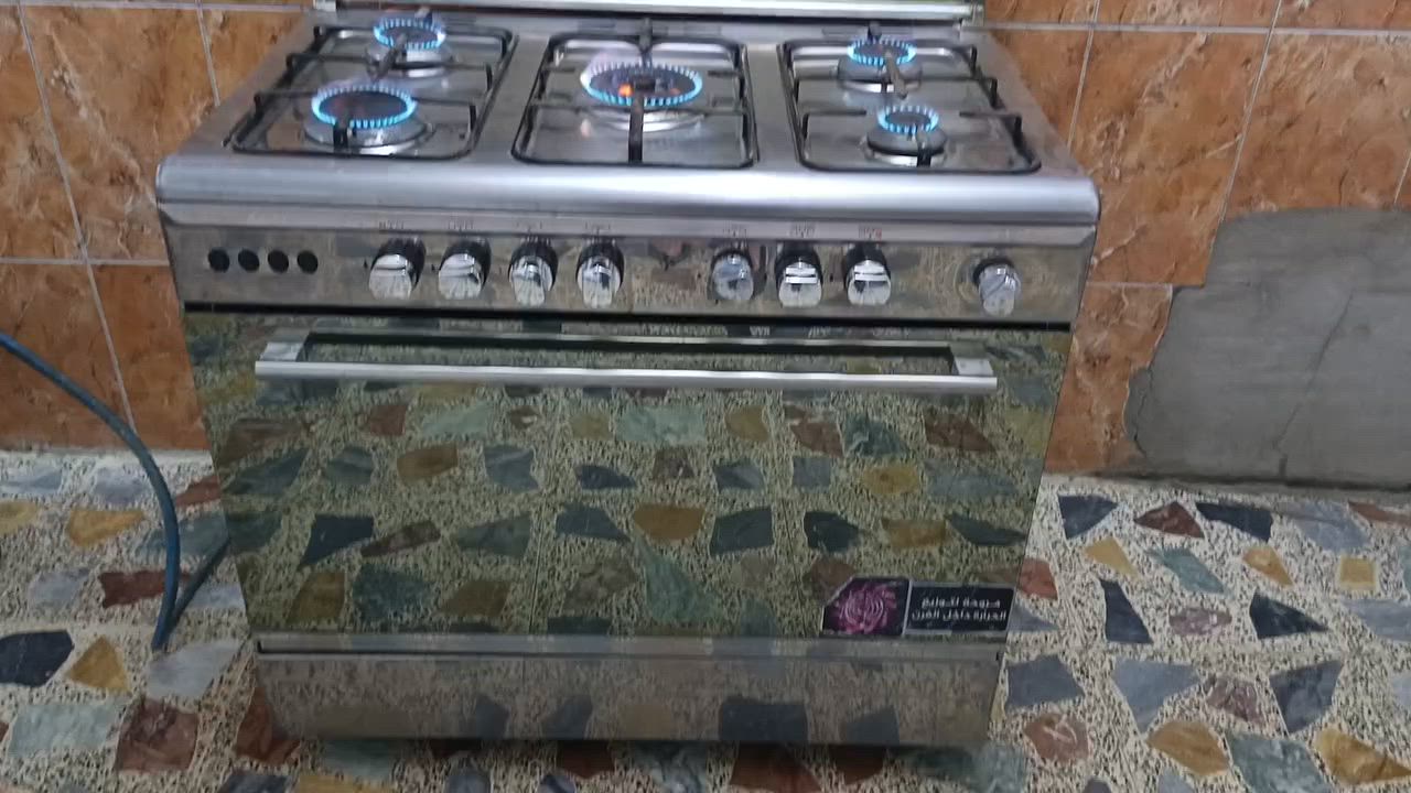 طباخ نظيف مستخدم قليل نوعيتة كينود علفحص ونارتة زرگة سعرة ١٨٠رقمي *********** مكاني مدينة الصدر
