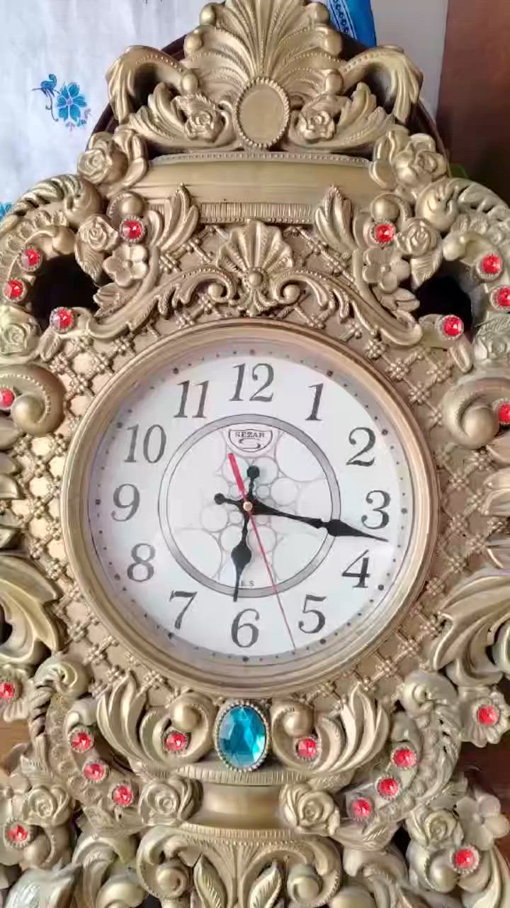ساعات جداريه نضيفات شوف 
العين شغالات اثنينهن 30 ألف

 وهذا فديو گدامك


**إذا كنت صاحب هذا الإعلان وتريد حذفه لأي سبب، رجاءا أرسل رسالة إلى الدعم الفني**