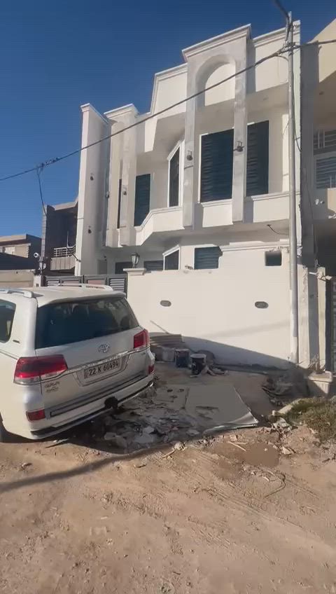 يالله🌷

تحية طيبة🌻

بيت 🏠 للبيع مساحته 150 متر بناء حديث جداً
الموقع العزيزية حي الموضفين 

للاستفسار ☎️

***********
***********
او مراجعه مكتب رائد البنواوي للعقار 
حي الموضفين مقابل مدرسه نون والقلم الأهليه 

اهلا وسهلا🌺
