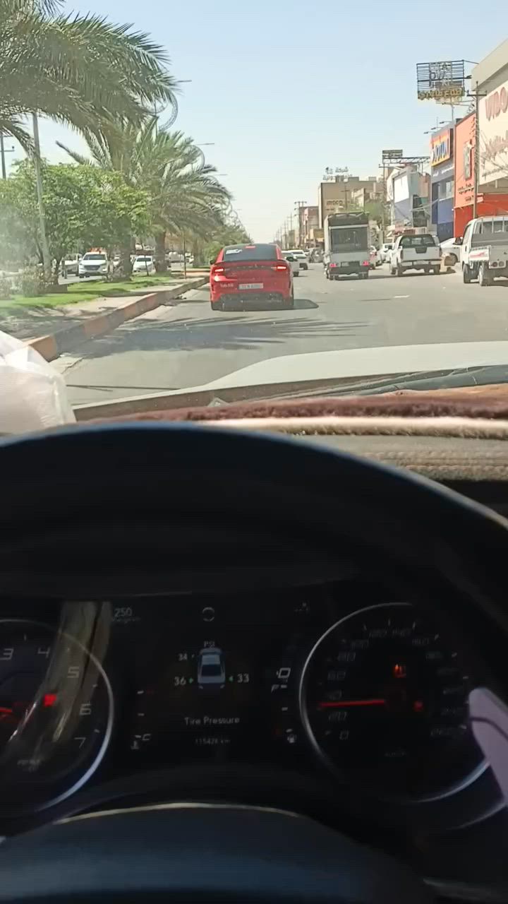 السلام عليكم للبيع دوج جارجر 2019رقم بغداد مكينه 3600 بسمي ماشيه 41 الف   sxt محدث جيتي بنيد ودعاميه ودوس وغراضهم موجودات  سياره حادث جاملغ وباب كلير امريكا
حداديه جديده موبار 
لايت متغير ريمونت 
اكزوزات ريمونت 
برمجه وفتح سرعه وبرمجه مراوح 
رادار خلفي 
***********
العنوان كربلاء المقدسة
السلام عليكم للبيع دوج جارجر 2019رقم بغداد مكينه 3600 بسمي ماشيه 46 الف   sxt محدث جيتي بنيد ودعاميه ودوس وغراضهم موجودات  سياره حادث جاملغ امامي  وباب كلير امريكا
السعر 213 وبيه مجال
