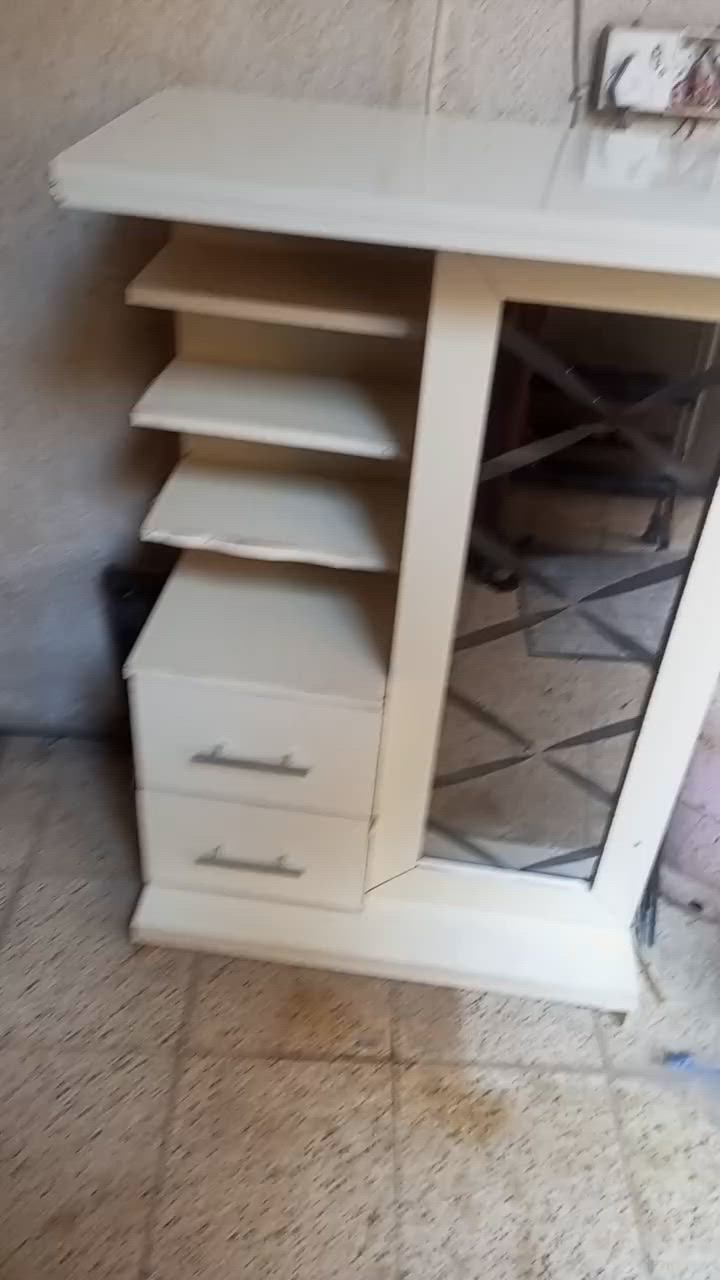 ميز هوة مكتبة وهوة ميز بلازمة يفيد كولشي وحلو ونضيف السعر 70وبي مجال


**إذا كنت صاحب هذا الإعلان وتريد حذفه لأي سبب، رجاءا أرسل رسالة إلى الدعم الفني**