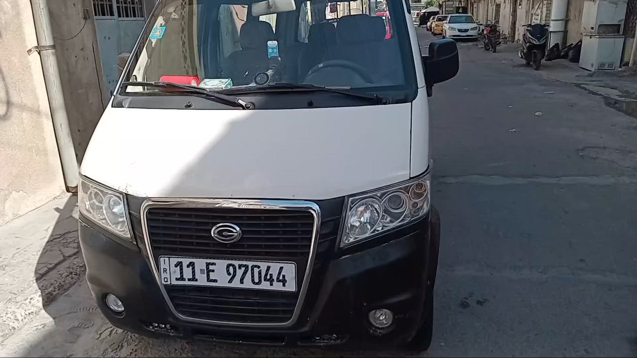 سلام عليكم سيارة بنكو ٧ ركب مديل ٢٠١٢
سيارة نضيفه بدون صبغ
محرك و كير بحاله جيده تخم تاير جديد 
السعر ٣٦ و بيه مجال 
رقم خصوصي بغداد السياره بسمي 
***********
