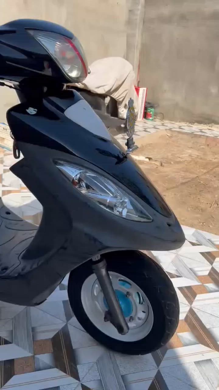 سلام عليكم دراجه للبيع مكفوله كفاله عامه الشراي يراسلني لو يتصل عل رقم ‏‪***********‬‏ وبي خير ويدلل
