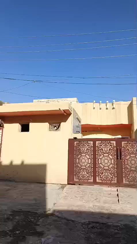 دار للبيع الديوم المربع الذهبي قريب عن الشارع العام 

طابق واحد مساحة 200 متر الواجهة 10 والنزال 20

يحتوي الدار على غرفتين نوم 

صالة واستقبال ومطبخ 

صحيتات وكراج ومحل 

سنة البناء 2024

شارع 15 متر 

بناء على ايد صاحب الدار 

للإستفسار ، ***********
