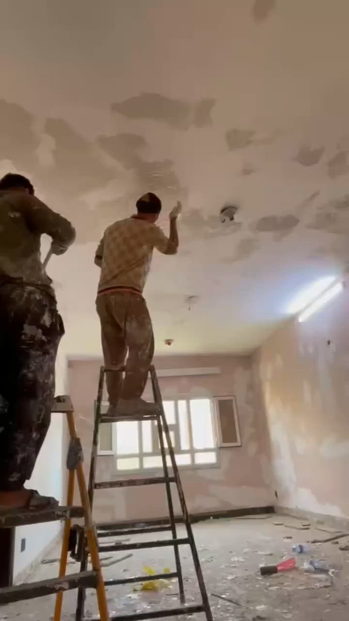 سلام عليكم اخوان نشتغل كافة ديكورات طلس صبغ شغل دراجة اولى شرط استلم مهندسين اتصال ***********
إذا مو استلم مهندسين لا تنطني فلس
