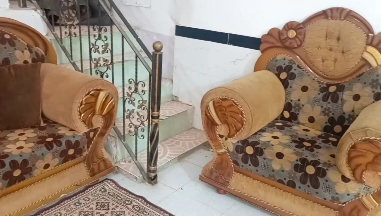 تخم 3قطع 6نفرات نضيف كلش سعره 200وبيه مجال ناصريه مركز للاستفسار ***********
