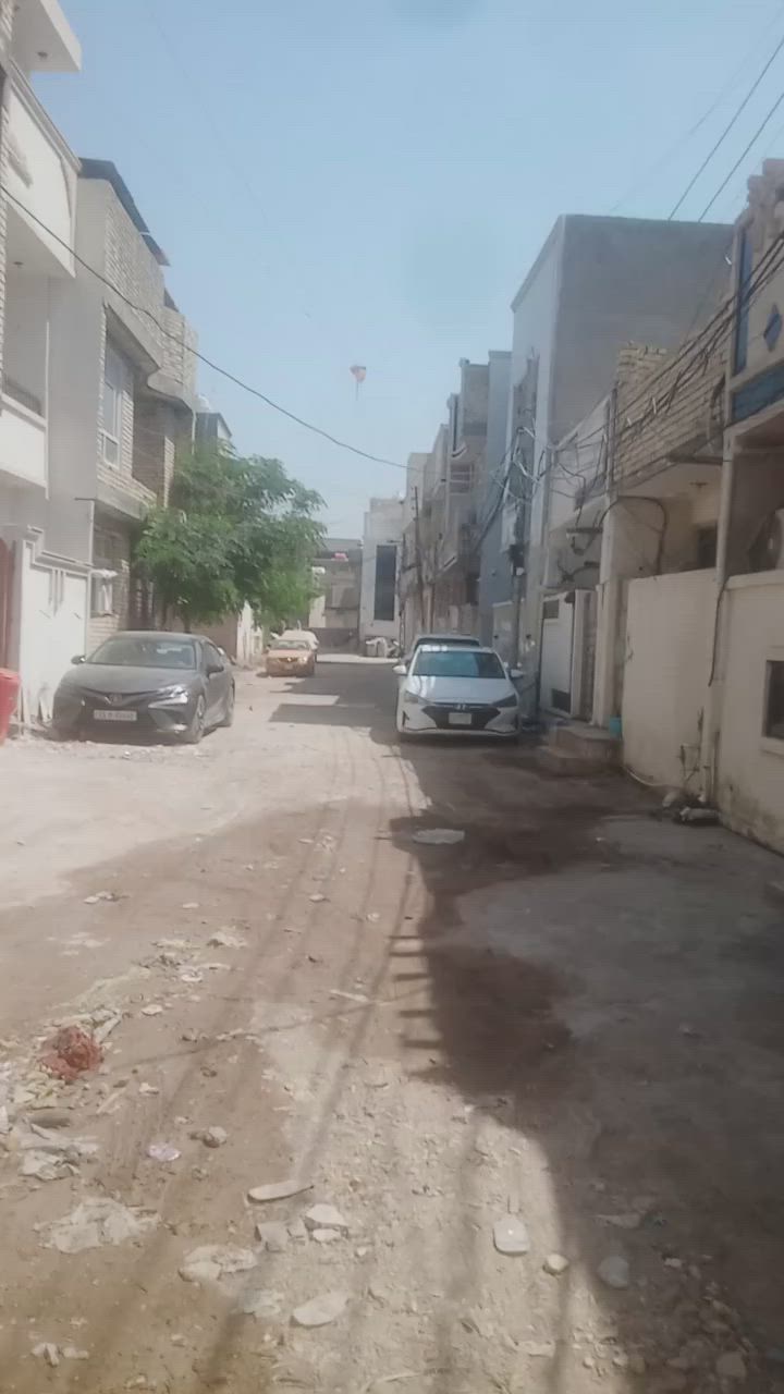 السلام عليكم مشتمل طابق ونص البيع مساحه 65م بدايه نزال سليم قريب عن الشارع العام والاتصال على الرقم ***********
