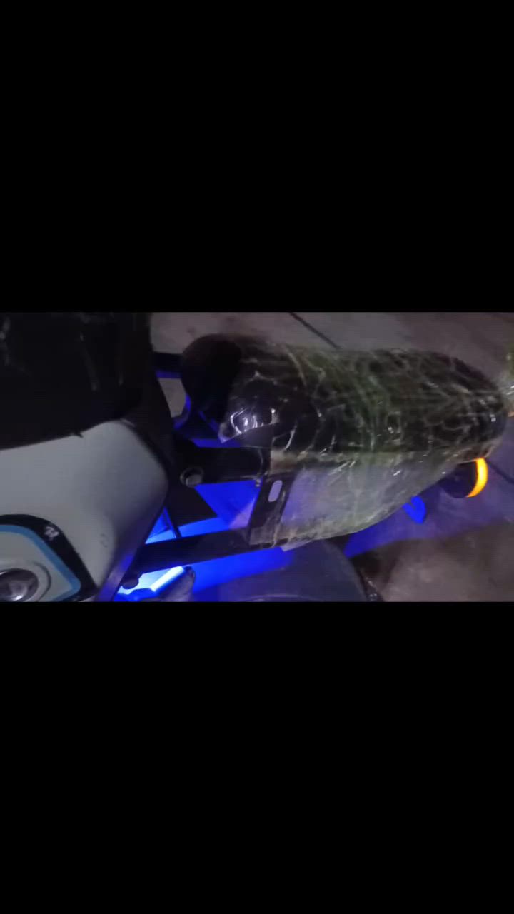 ماطور شحن للبيع سرعه100
كلشي شغالات بي نضيف سعر 500


**إذا كنت صاحب هذا الإعلان وتريد حذفه لأي سبب، رجاءا أرسل رسالة إلى الدعم الفني**