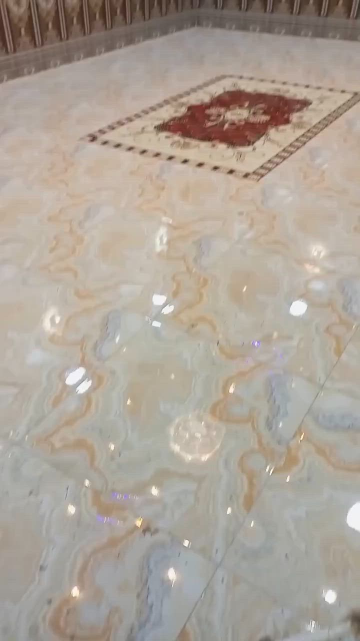 السلام عليكم دار للبيع في مندلي حي العسكري  طابو ملك صرف طابقين بناء حديث 2020 مال جناي  مساحه 200 متر البيت ركن ومقابيله ساحه 
مكون من اربع 4 غرف نوم 
ومطبخ كبير ومطبخ حراري 
صالتين 
واستقبال 
ودوره مياء ثلاثه 3
الخارطة جداً مرتبه
السعر خاص او التصال على رقام
***********
***********
