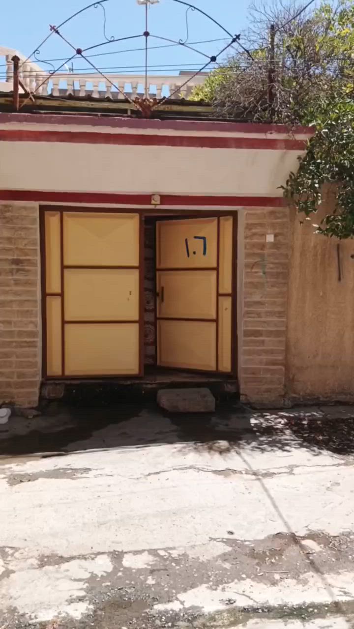 الدار للبيع
الجانب الأيمن منطقه تل الرمان
المساحه ٢٠٠ متر
يبعد عن الشارع العام الحولي ١٠٠ متر قريب على المتنزه الجديد
السعر 105
طابق واحد
غرفتين نوم
استقبال
هول
مشتملات
مطبخ
للإستفسار الاتصال على الرقم ***********
