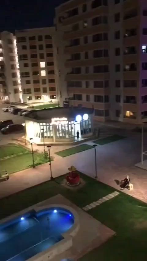 شقه للبيع نقدا مدفوع ثمنها بالكامل
المساحة: 142 م²
الطابق: الثاني
العمارة: رقم 3kموقع ممتاز 
الشقة مؤجرة حالياً لعائلة صغيرة
الإيجار الشهري: 600 الف 
البيع نقد
مدفوع ثمنها بالكامل
مناسبة للسكن أو استثمار 
السعر الكلي:151 مليون 
دينار (سعر مناسب جداً)
📞 للاستفسار: ***********
