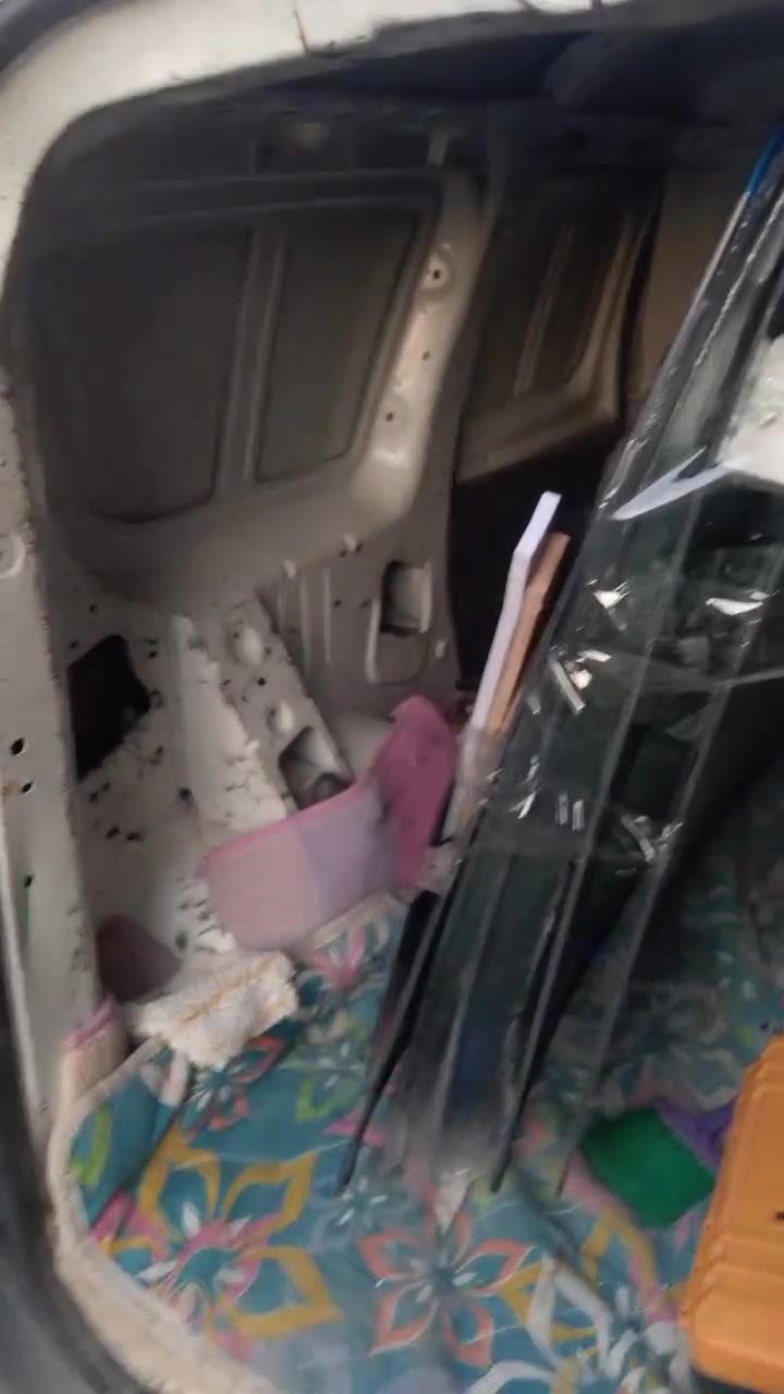 جميع نواع زجاج اليسارات القديم ولحديث نقل وشدداخل بغداد مجانن
وبنسب السعار رقم الهاتف ***********
