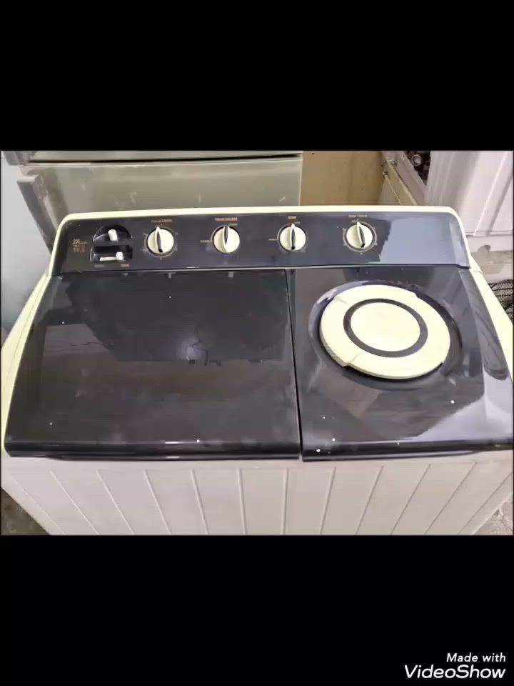 شرط الغسل والتنشيف مو بس ملابس حتى بطانيات وديباجات الفحص قبل الشراء الوحده عالميه الشرايه راس الخاص احجام كبيره النظافه واضحه


**إذا كنت صاحب هذا الإعلان وتريد حذفه لأي سبب، رجاءا أرسل رسالة إلى الدعم الفني**