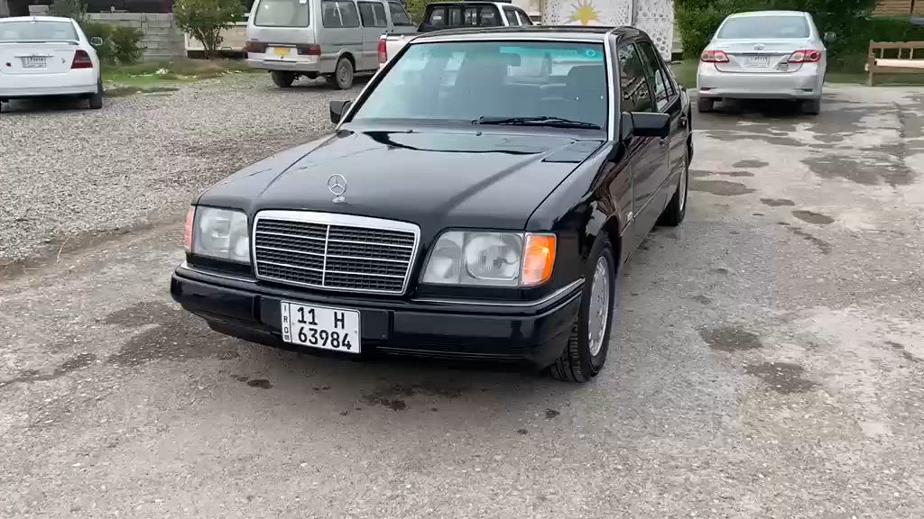 للبيع او مراوس 
مارسيدس بيبي اصل 320 محرك خراطيم موديل 93 رقم بغداد باسمي سيارة بدون نقص تبريد شغال وخير من الله مكاني ديالى شهربان 
السعر 78 وبيها مجال كلش بسيط 
***********
