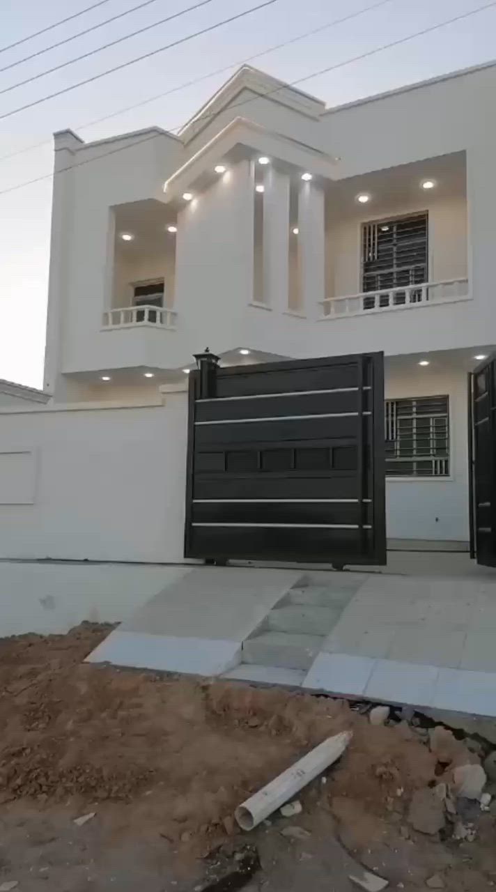 بيت طابقين للبيع 

العنوان الرمادي مقابل حي الضباط خلف سكه القطار 

جنس العقار مفوّض بل الطابو صرف 

مساحه 250متر 

باقي التفاصيل بل الفيديو 

الاتصال ‏‪***********‬‏

عنوان المكتب الرمادي خلف العاب السندباد
