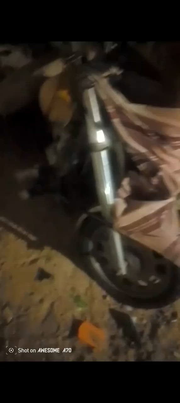 كلشي ما بيها البصره الجمهوريه راسني خاص بيك خير وتددل كلك جانت مال كهوه وندعمنه بيها راسني السعر 700 لطيبن اطيح


**إذا كنت صاحب هذا الإعلان وتريد حذفه لأي سبب، رجاءا أرسل رسالة إلى الدعم الفني**